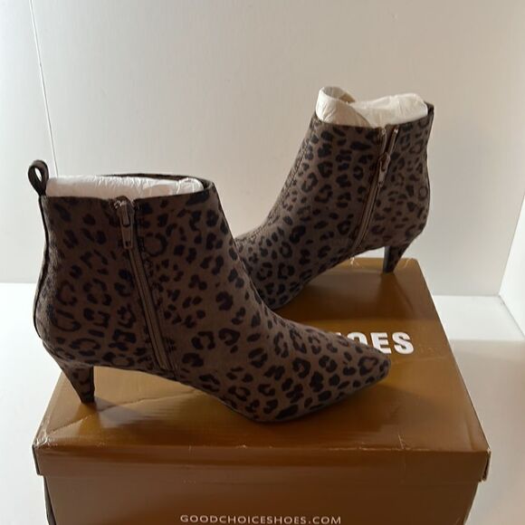 GC Shoes Aden Taupe Leopard Ankle Bootie size 6.5 - Picture 3 of 6